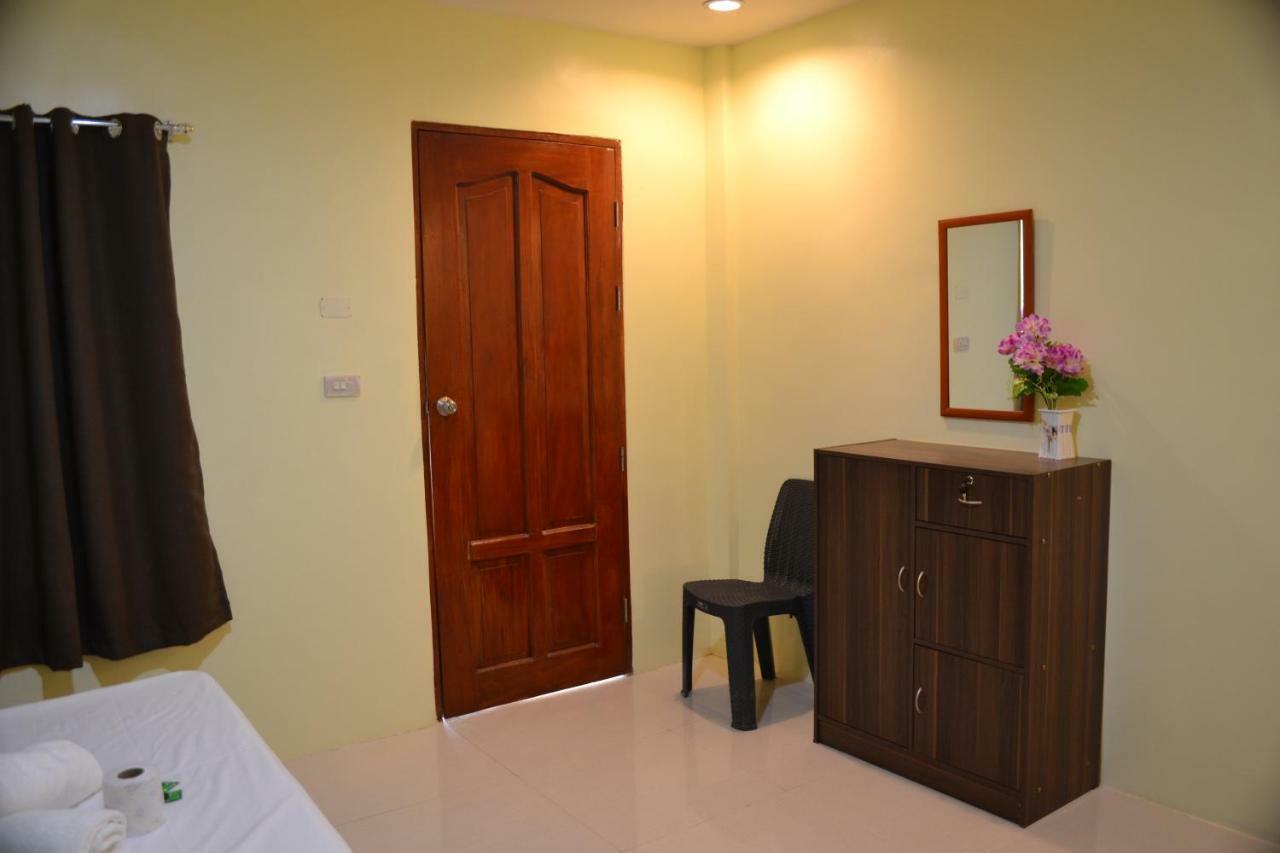 Janna'S Place Hotel Хенерал Луна Екстериор снимка