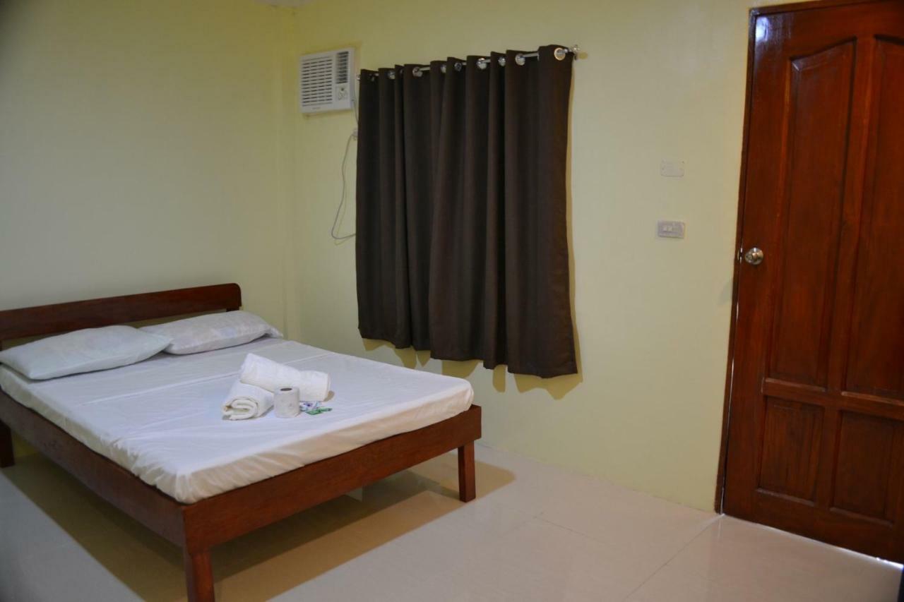 Janna'S Place Hotel Хенерал Луна Екстериор снимка